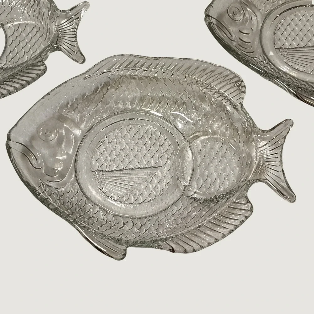 Vintage Clear Glass Fish Shaped Appetizer Plates Set of 4 Embossed Beach House